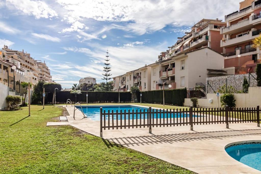 Home Rosa Benalmádena Exteriör bild
